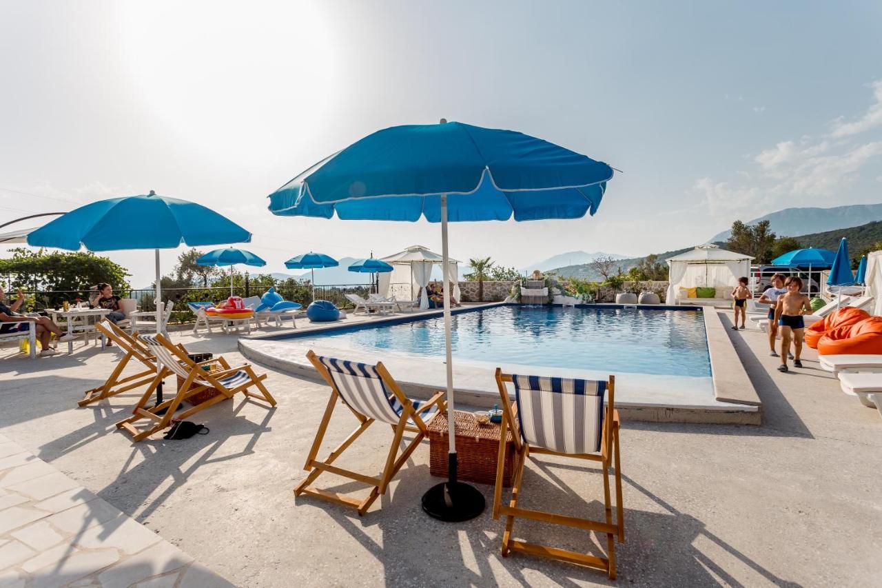 Lustica Apartments Luaran gambar