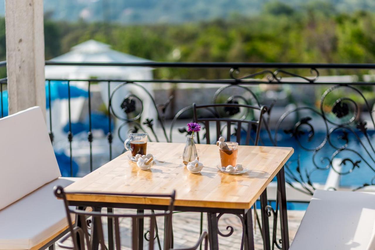 Lustica Apartments Luaran gambar