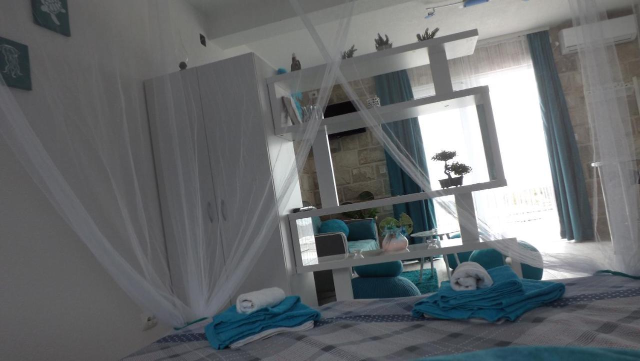 Lustica Apartments Luaran gambar
