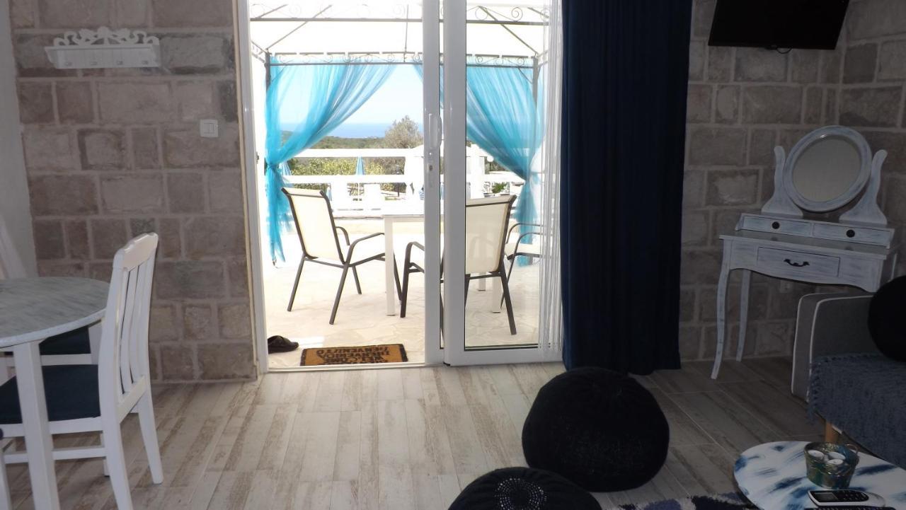 Lustica Apartments Luaran gambar
